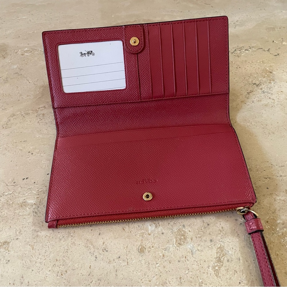 Coach Wristlet - Picture 6 of 7